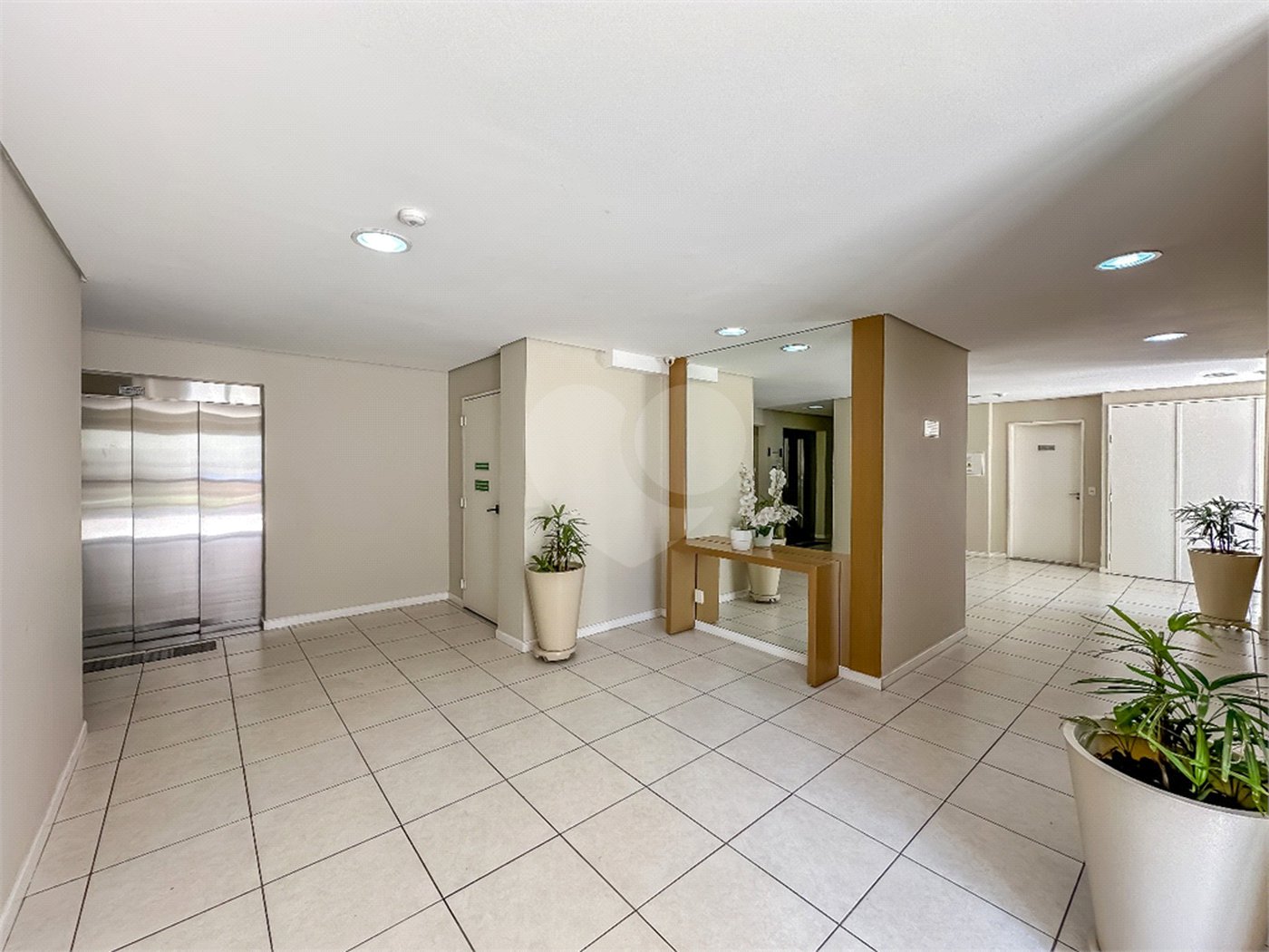 Apartamento à venda com 2 quartos, sendo 1 suíte,  em Jardim Caboré, São Paulo, SP