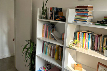 Apartamento à venda com 4 quartos, sendo 1 suíte,  em Jardim Armênia, Mogi das Cruzes, SP