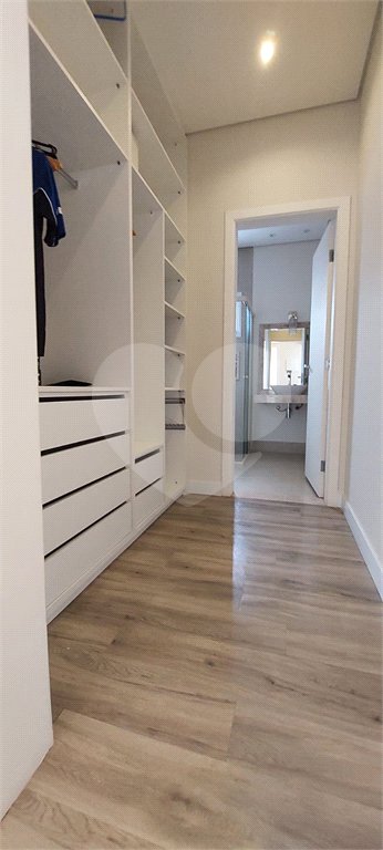 Casa à venda com 3 suítes no condomínio Figueira Garden, Atibaia - SP