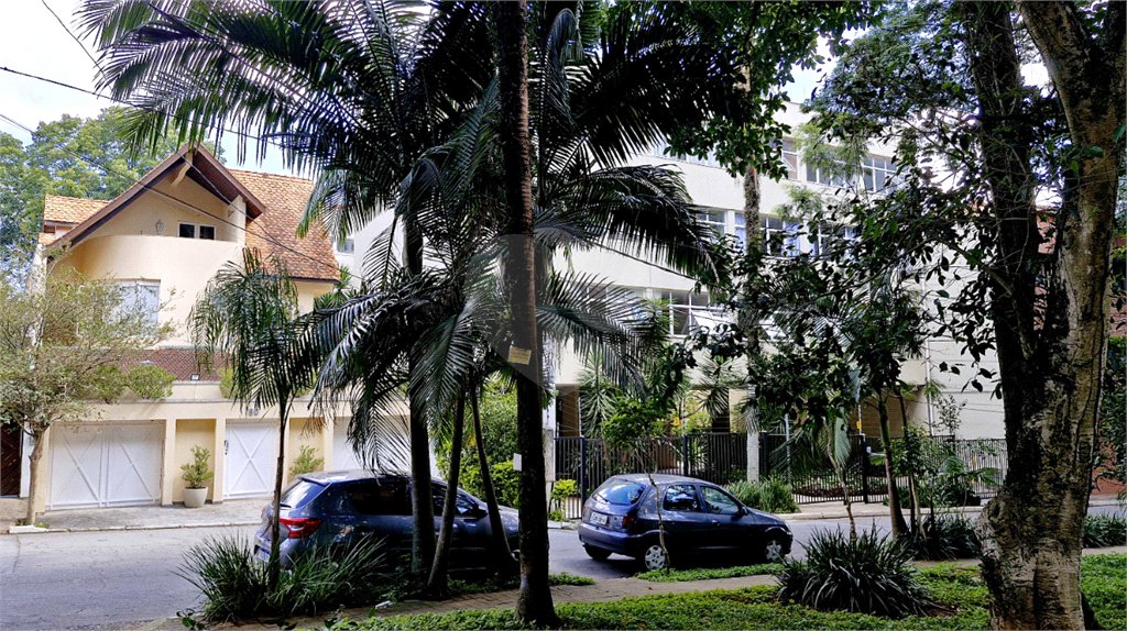 Casa à venda com 4 suítes em Alto da Boa Vista, São Paulo, SP