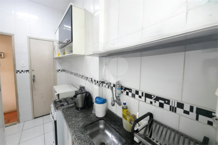 Apartamento à venda com 2 quartos, sendo 1 suíte,  em Rio Comprido, Rio de Janeiro, RJ