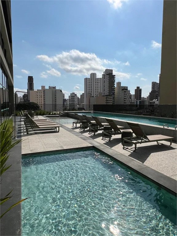 Apartamento à venda com 3 suítes em Pinheiros, São Paulo, SP