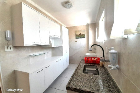 Apartamento à venda com 2 quartos em Vila Romano, São Paulo, SP