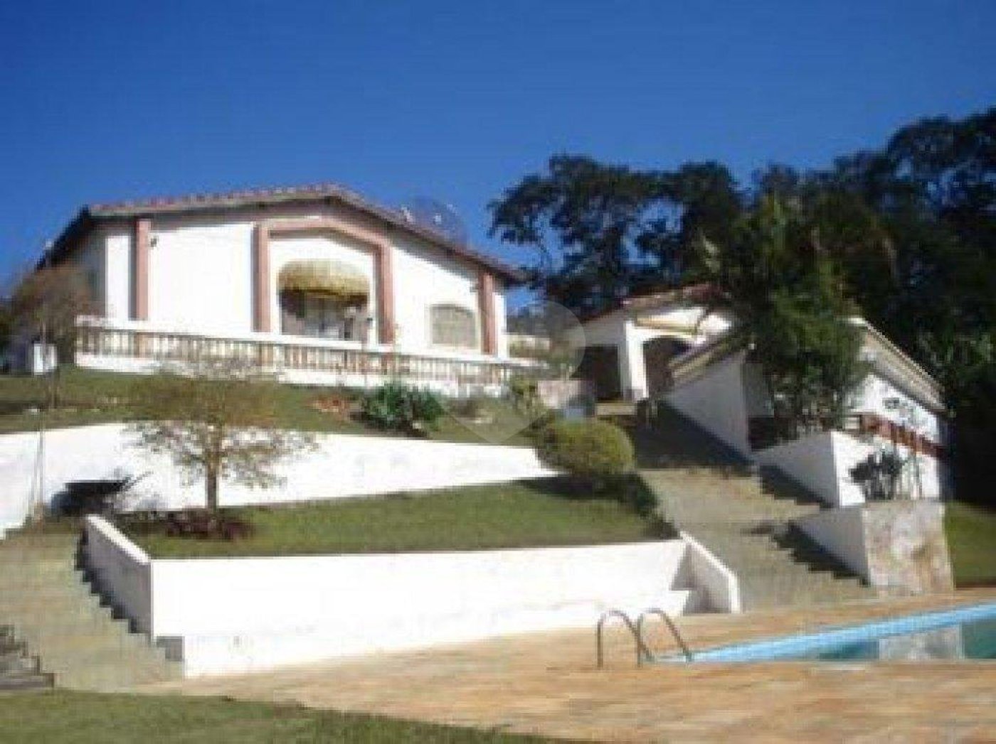 Casa à venda com 5 quartos, sendo 1 suíte, em Portal das Acácias, Santana de Parnaíba, SP