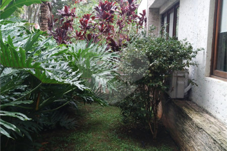Casa à venda com 4 quartos, sendo 3 suítes, em Vila Tramontano, São Paulo, SP