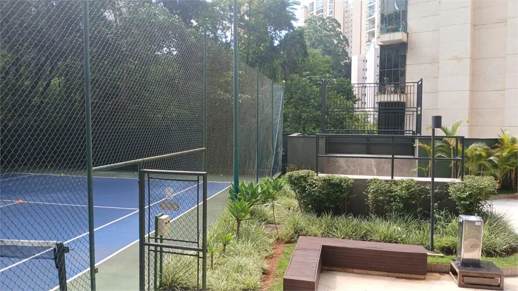 Apartamento à venda com 3 suítes em Jardim Fonte do Morumbi, São Paulo, SP