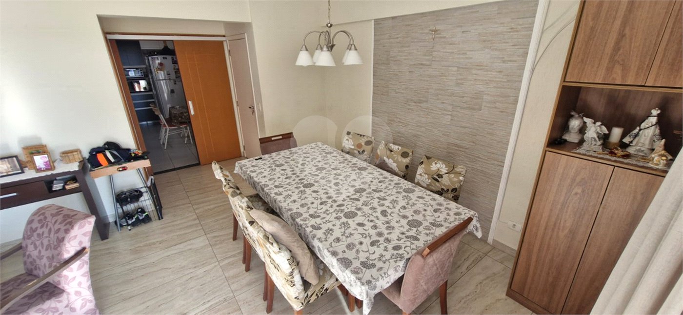 Apartamento à venda com 3 quartos, sendo 1 suíte, em Jardim das Indústrias, São José dos Campos, SP