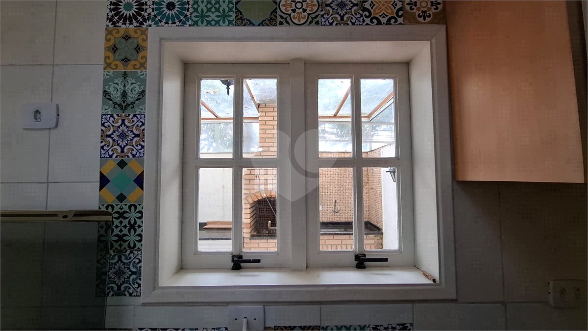 Casa à venda com 2 suítes no condomínio Village Palmas, São Paulo - SP