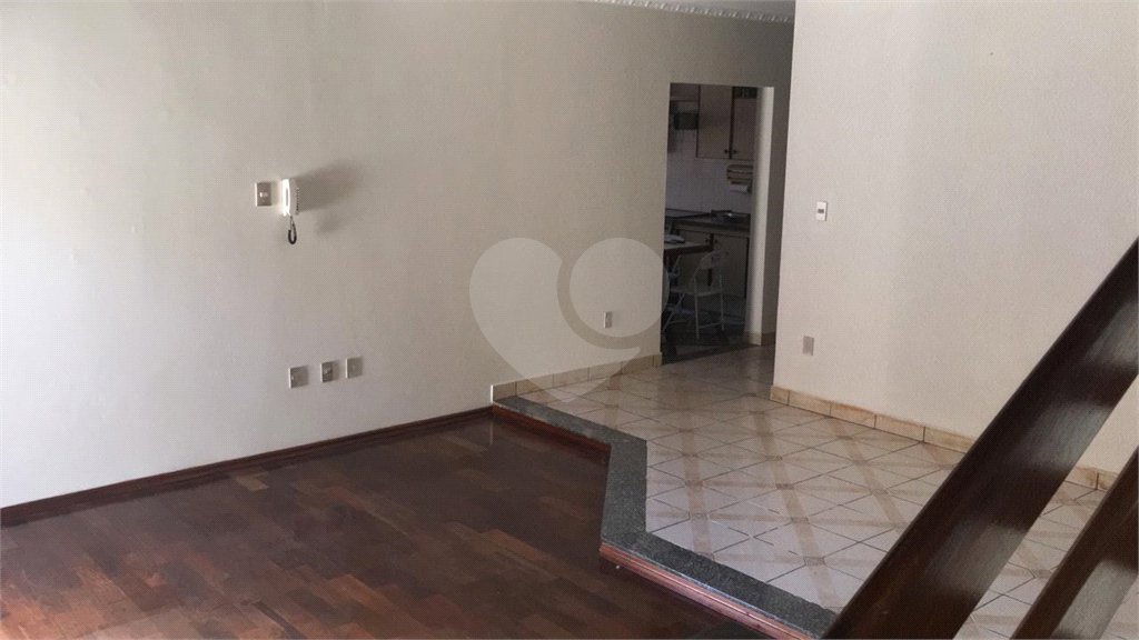 Sobrado à venda com 6 quartos, sendo 3 suítes, em Jardim Refúgio, Sorocaba, SP