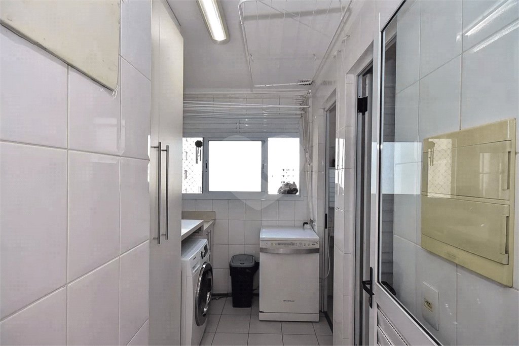 Apartamento à venda com 3 suítes em Lar São Paulo, São Paulo, SP
