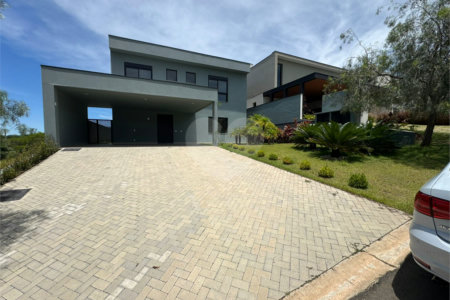 Casa à venda com 4 suítes no condomínio Villas do Golf, Itu - SP