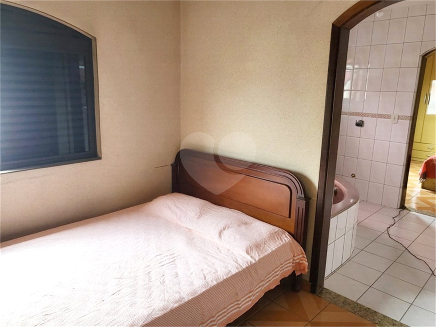 Casa à venda com 4 quartos, sendo 2 suítes, em Vila Maria Alta, São Paulo, SP