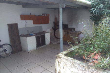 Casa à venda com 4 quartos, sendo 1 suíte, em Mogi Moderno, Mogi das Cruzes, SP