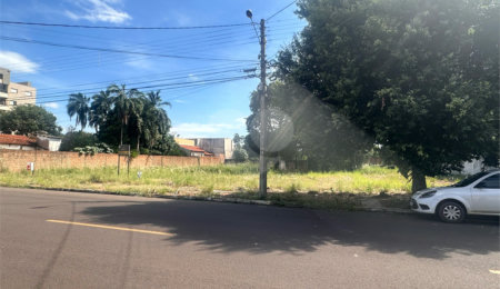 Terreno à venda em Jardim Primaveril, Três Lagoas, MS