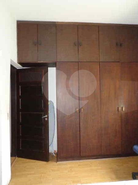 Casa à venda com 3 quartos, sendo 1 suíte,  em Jardim Londrina, São Paulo, SP