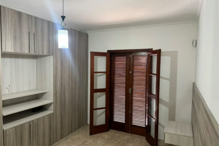 Sobrado à venda ou para alugar com 3 suítes em Vila Sônia, São Paulo, SP