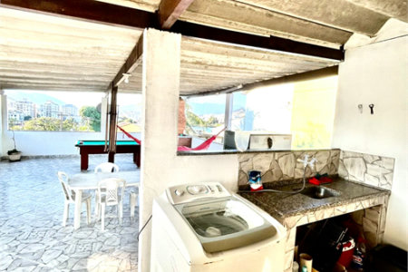Casa à venda com 2 quartos em Campo Grande, Rio de Janeiro, RJ