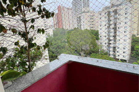 Apartamento à venda com 3 quartos, sendo 1 suíte, em Jardim Londrina, São Paulo, SP