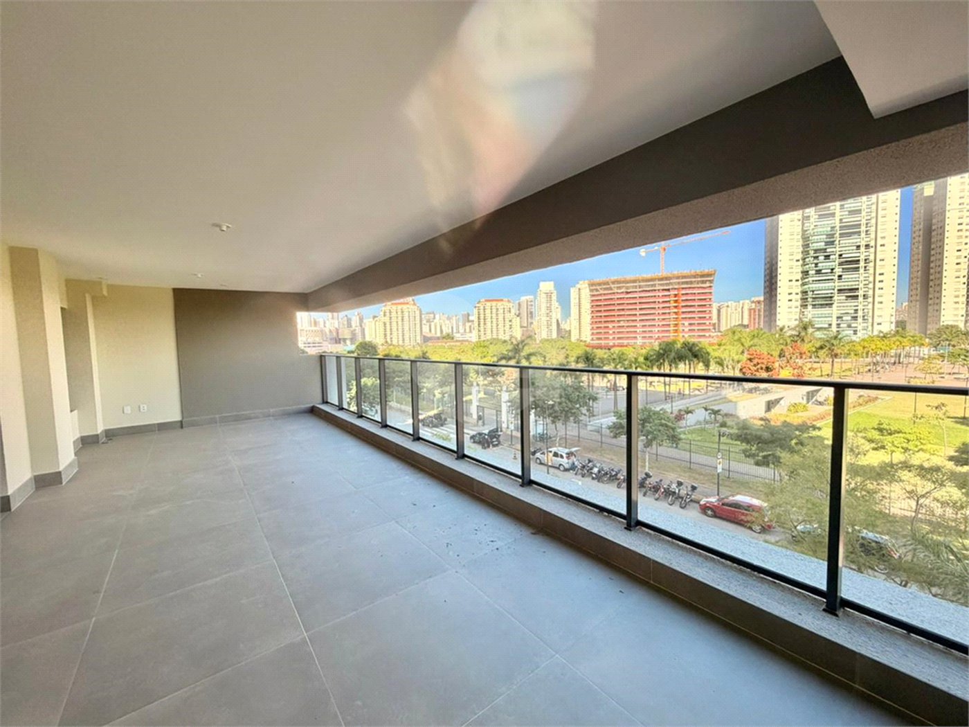 Apartamento à venda com 4 quartos, sendo 3 suítes, em Água Branca, São Paulo, SP