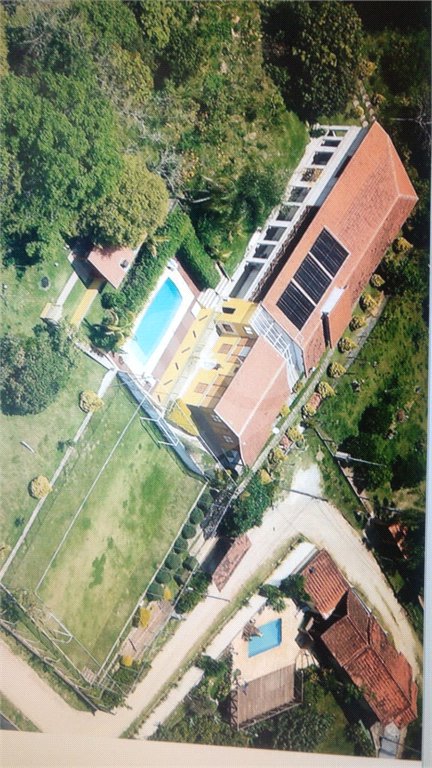 Casa à venda ou para alugar com 6 quartos, sendo 2 suítes, em Rio Acima, Mairiporã, SP