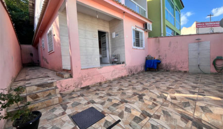 Casa à venda com 4 quartos, sendo 1 suíte,  em Campo Grande, Rio de Janeiro, RJ