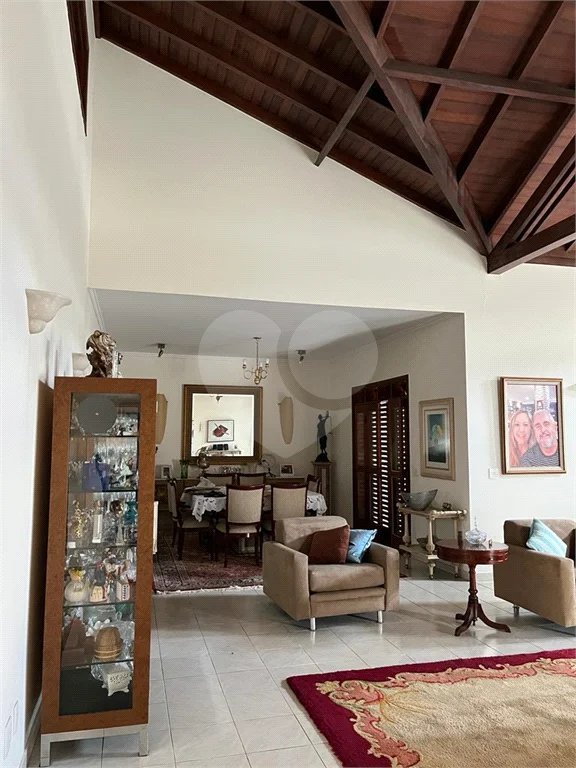 Casa à venda com 6 quartos, sendo 3 suítes, em Chácara Malota, Jundiaí, SP