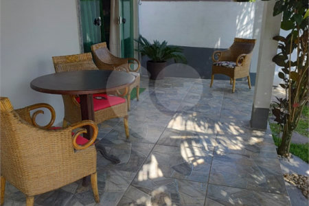 Casa à venda com 3 quartos, sendo 2 suítes,  em Rasa, Armação dos Búzios, RJ