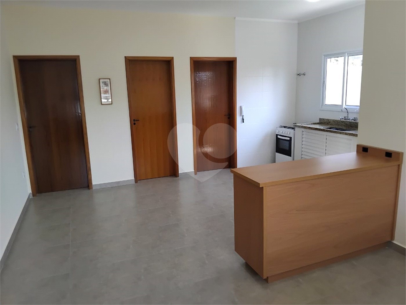 Casa à venda com 3 quartos, sendo 1 suíte,  em Loteamento Jardim Solares, Atibaia, SP