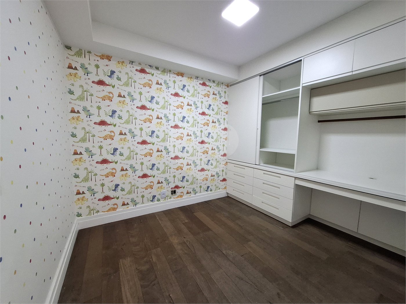 Apartamento à venda com 3 suítes em Vila Ipojuca, São Paulo, SP