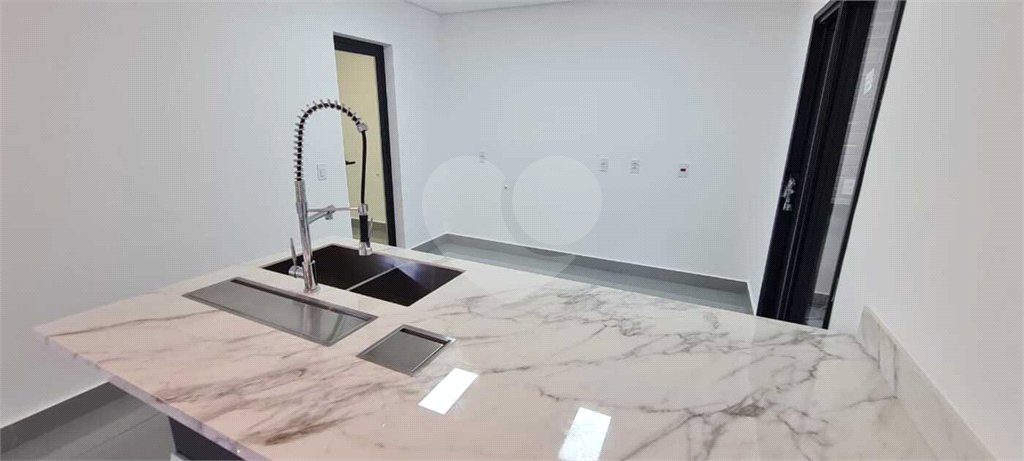 Casa à venda com 3 suítes no condomínio Reserva dos Vinhedos, Louveira - SP