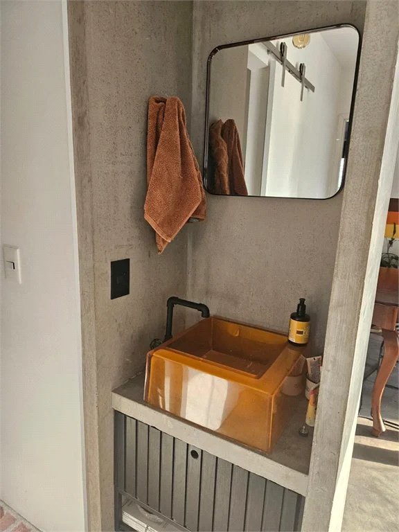 Apartamento à venda com 2 quartos, sendo 1 suíte, em Pinheiros, São Paulo, SP