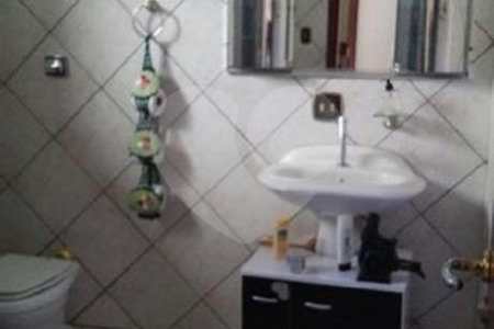Casa à venda com 4 quartos, sendo 1 suíte, em Wanel Ville, Sorocaba, SP