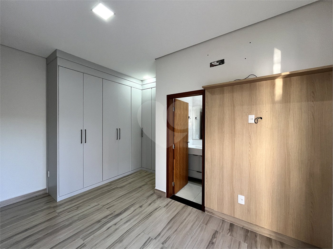 Casa à venda com 3 suítes no condomínio Ibiti Reserva, Sorocaba - SP