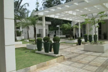 Apartamento à venda com 2 suítes em Vila Andrade, São Paulo, SP