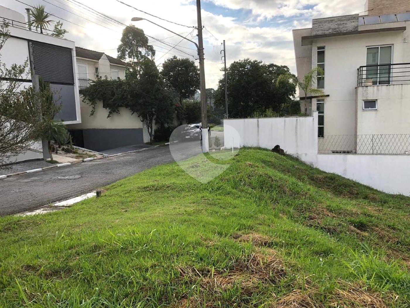Terreno à venda em Horto, São Paulo, SP