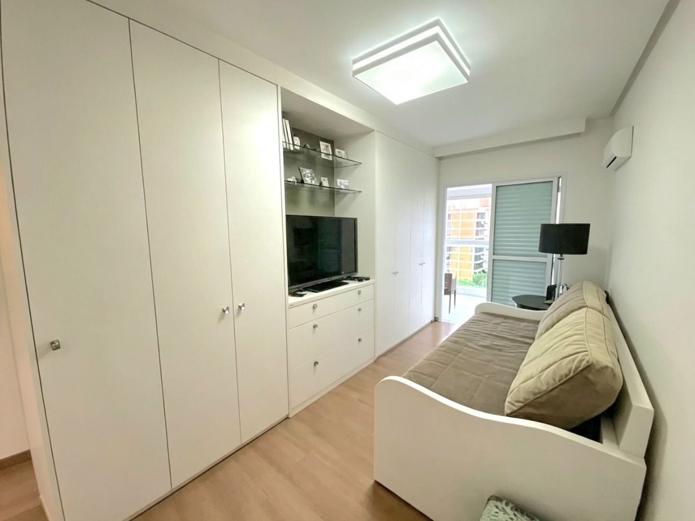 Apartamento com 3 dormitórios à venda, 191 m² por R$ 2.995.000,00 - Embaré - Santos/SP