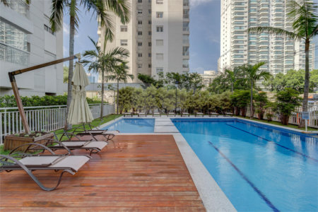 Apartamento à venda com 4 quartos, sendo 3 suítes, em Alto da Boa Vista, São Paulo, SP