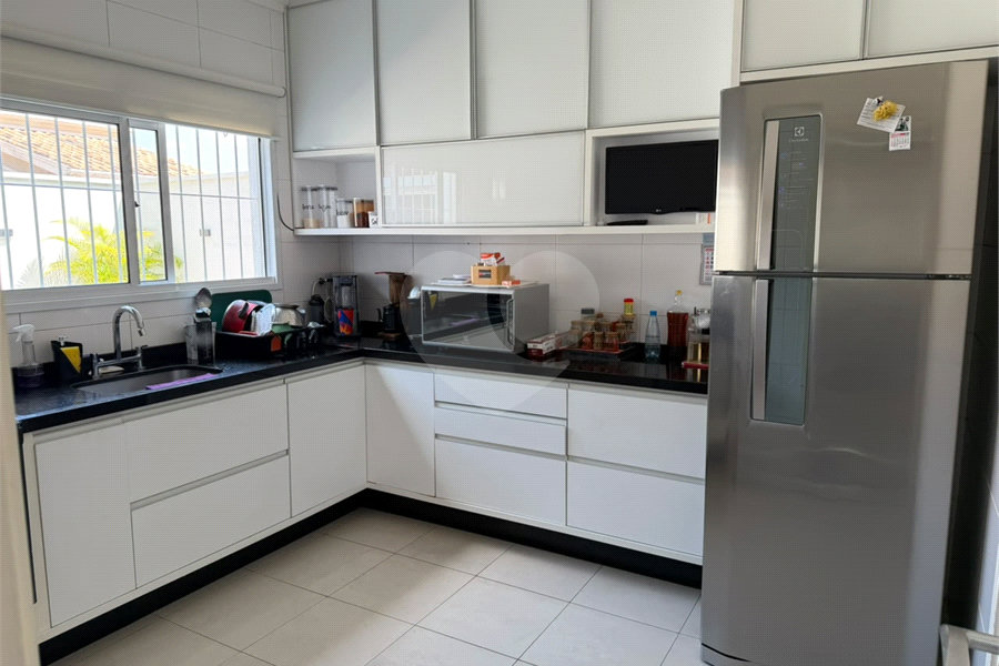 Casa à venda com 4 quartos, sendo 3 suítes,  no condomínio The House, São Paulo - SP