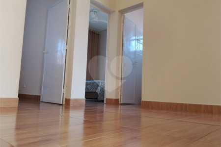 Sobrado à venda com 3 quartos, sendo 1 suíte, em Parque Barnabé, Indaiatuba, SP
