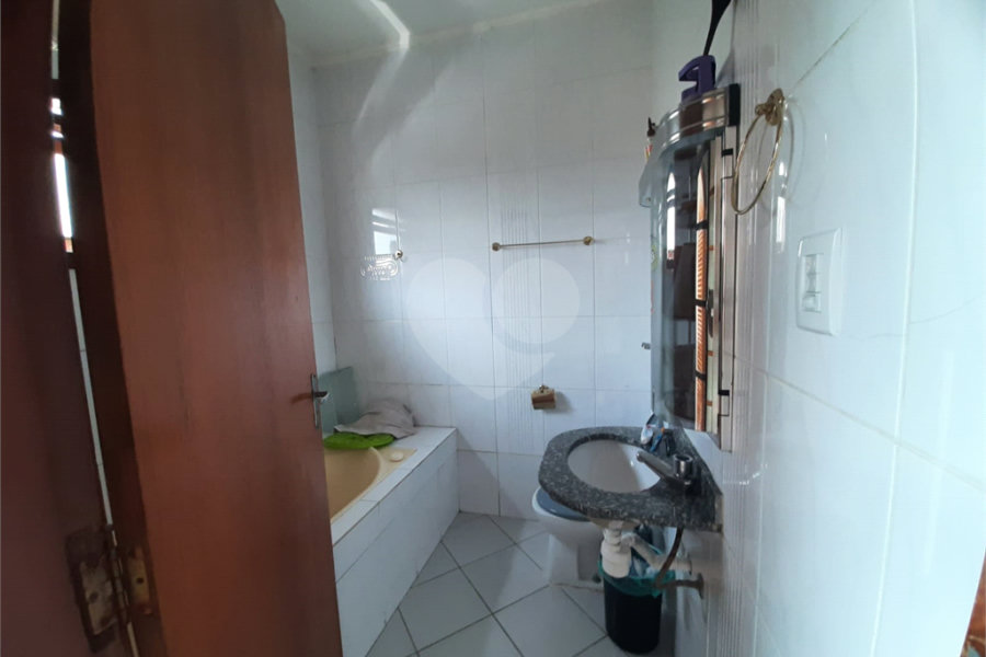 Casa à venda com 3 quartos, sendo 1 suíte, no condomínio Cantareira Park, São Paulo - SP
