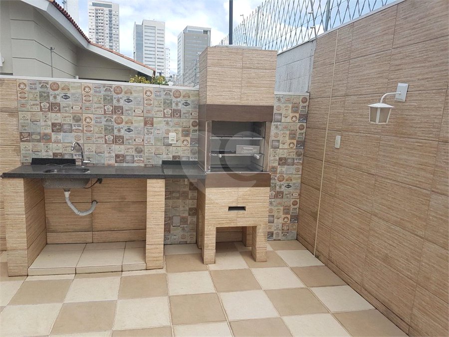 Casa à venda com 3 quartos, sendo 1 suíte, no condomínio Villa das Flores, Mogi das Cruzes - SP