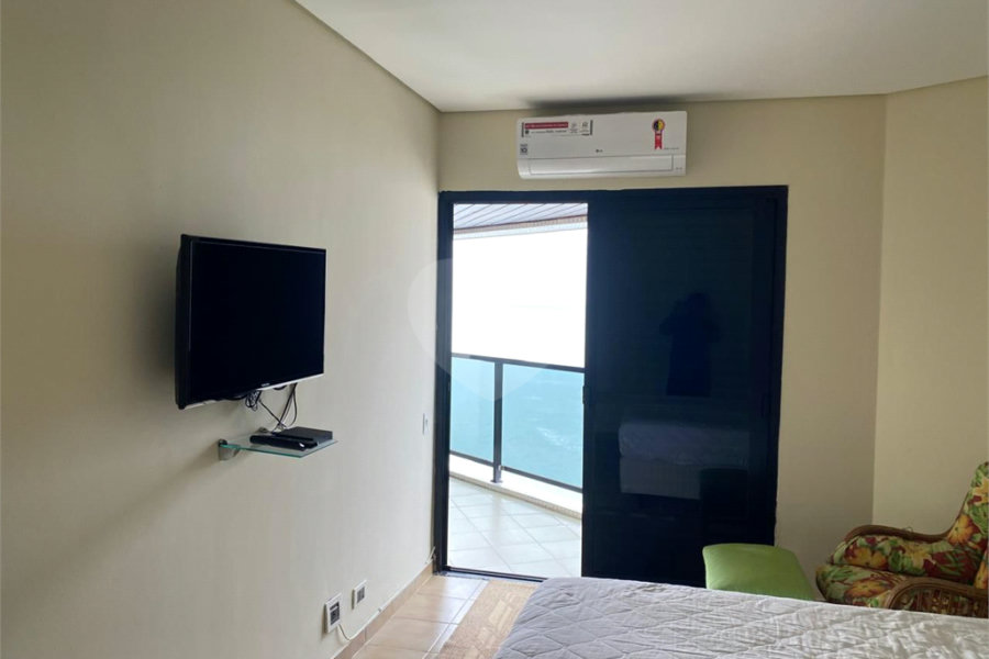 Apartamento à venda com 4 suítes em Jardim Astúrias, Guarujá, SP