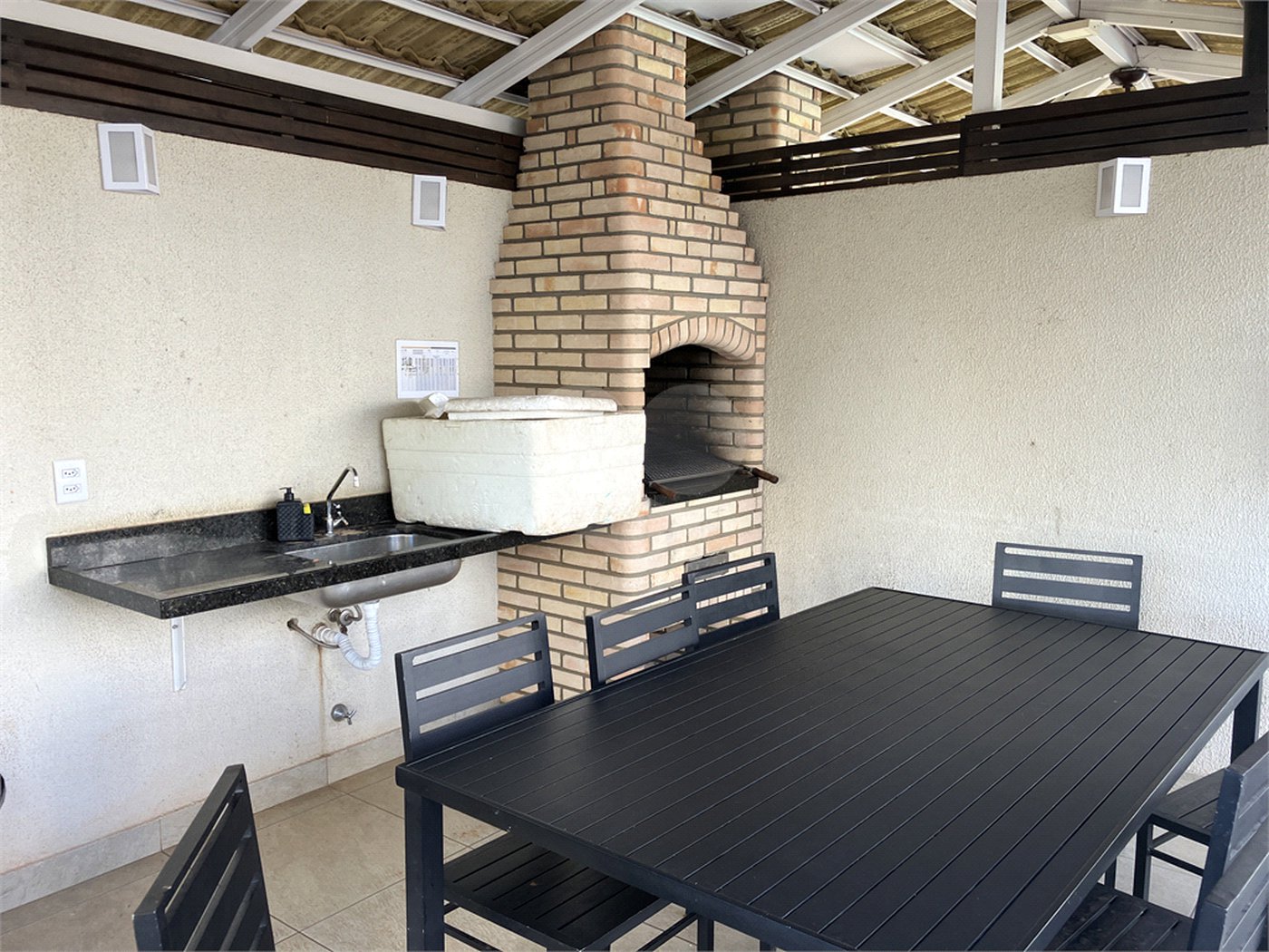 Apartamento à venda com 3 quartos, sendo 1 suíte, em Jardim Vera Cruz, Sorocaba, SP