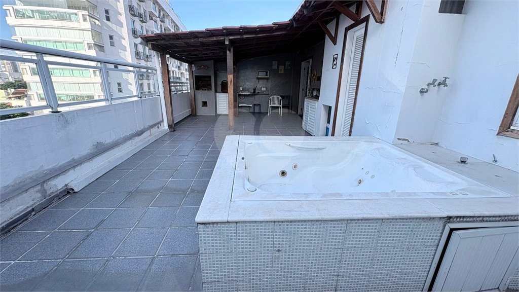 Cobertura à venda com 3 quartos, sendo 2 suítes, em Tijuca, Rio de Janeiro, RJ