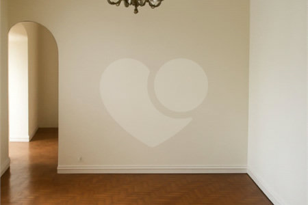 Apartamento à venda com 3 quartos, sendo 1 suíte,  em Alto da Lapa, São Paulo, SP