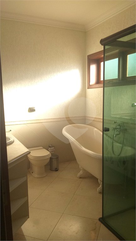 Casa à venda com 5 quartos, sendo 2 suítes, no condomínio Vinhas da Vista Alegre - Lado Sede, Vinhedo - SP