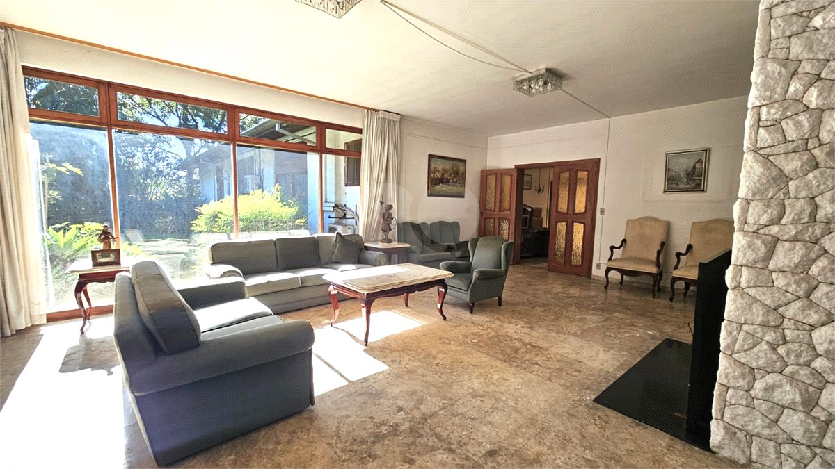 Casa à venda com 4 suítes no condomínio Chácara Cordeiro, São Paulo - SP