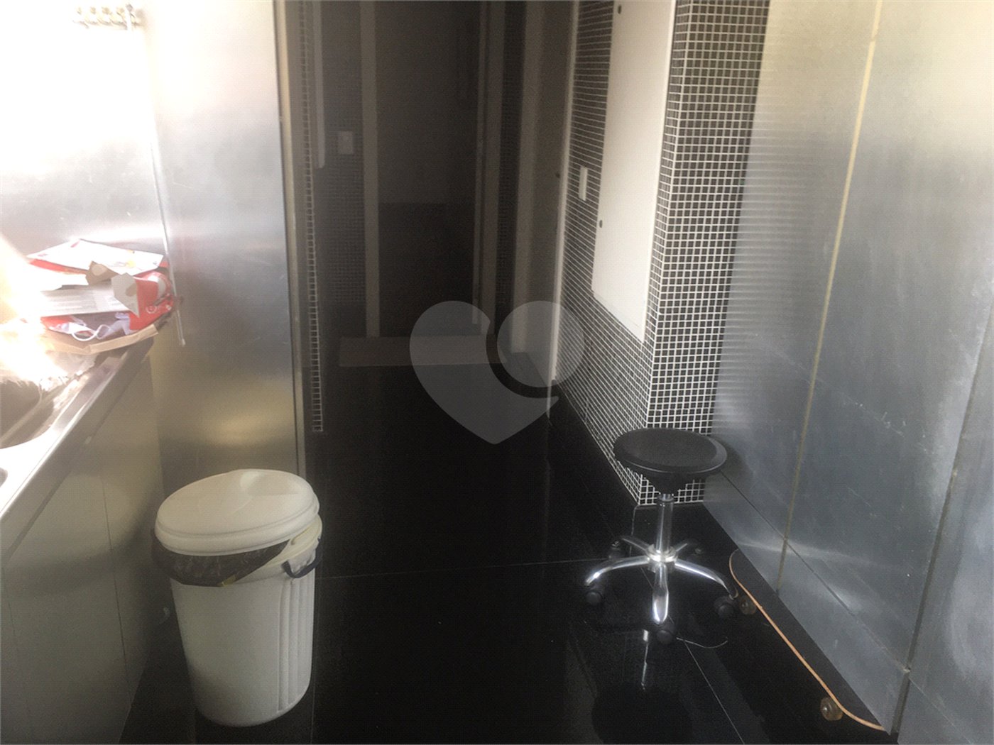 Apartamento à venda com 4 quartos, sendo 3 suítes, em Moema, São Paulo, SP