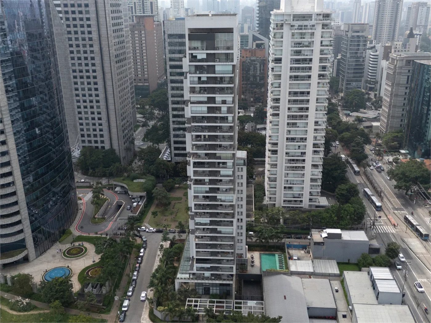 Apartamento à venda com 1 suíte em Cidade Monções, São Paulo, SP