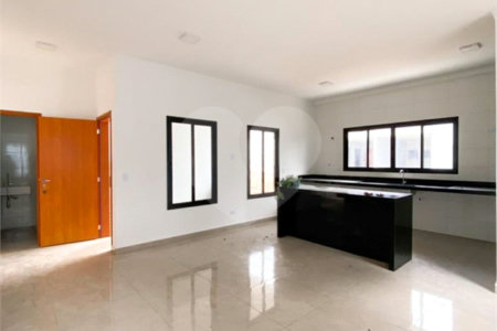 Casa à venda com 2 quartos, sendo 1 suíte, no condomínio Residencial Beija Flor, Atibaia - SP